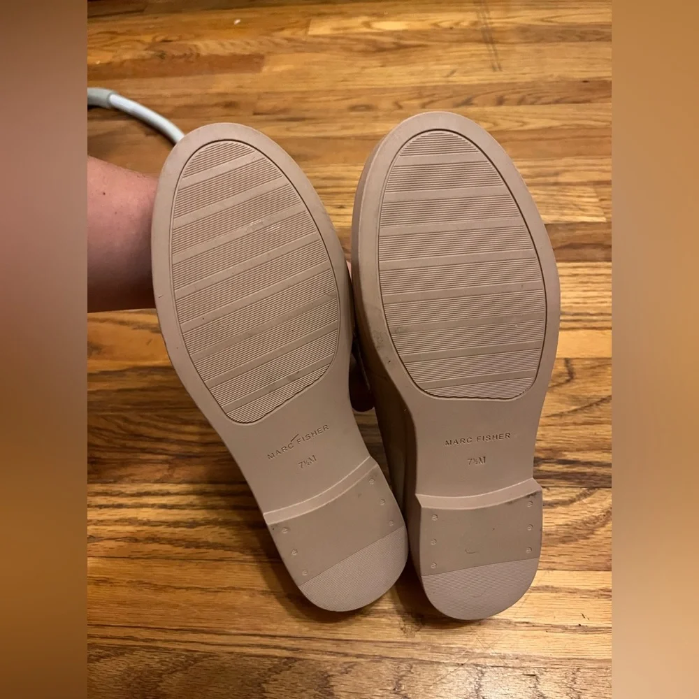 NWOT Marc Fisher Women's Babbea Slip-On Almond Toe Loafers